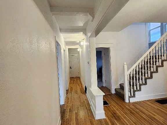 4th image of 310 Kensington Ave