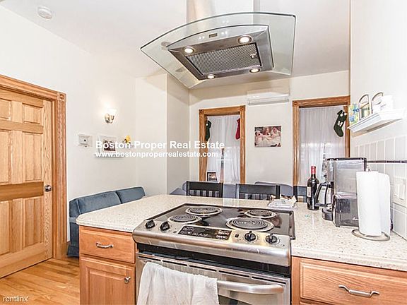97 Myrtle St. #7 Boston - Beacon Hill Unit Photo 2