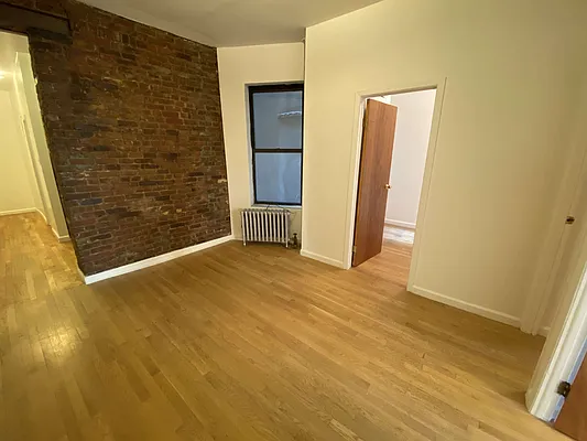 Rented by GreenVill Real Estate LLC | media 14