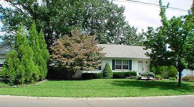 1st image of 325 Birch Bark Dr
