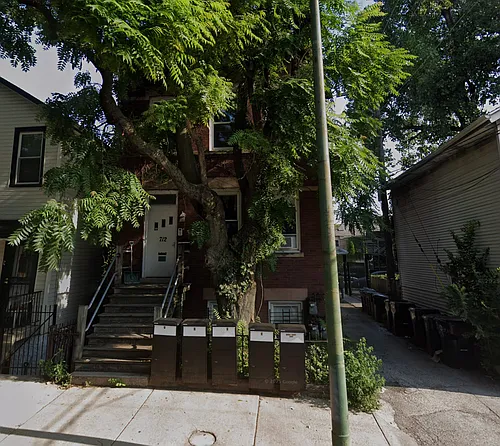 712 W 17th St Photo 1