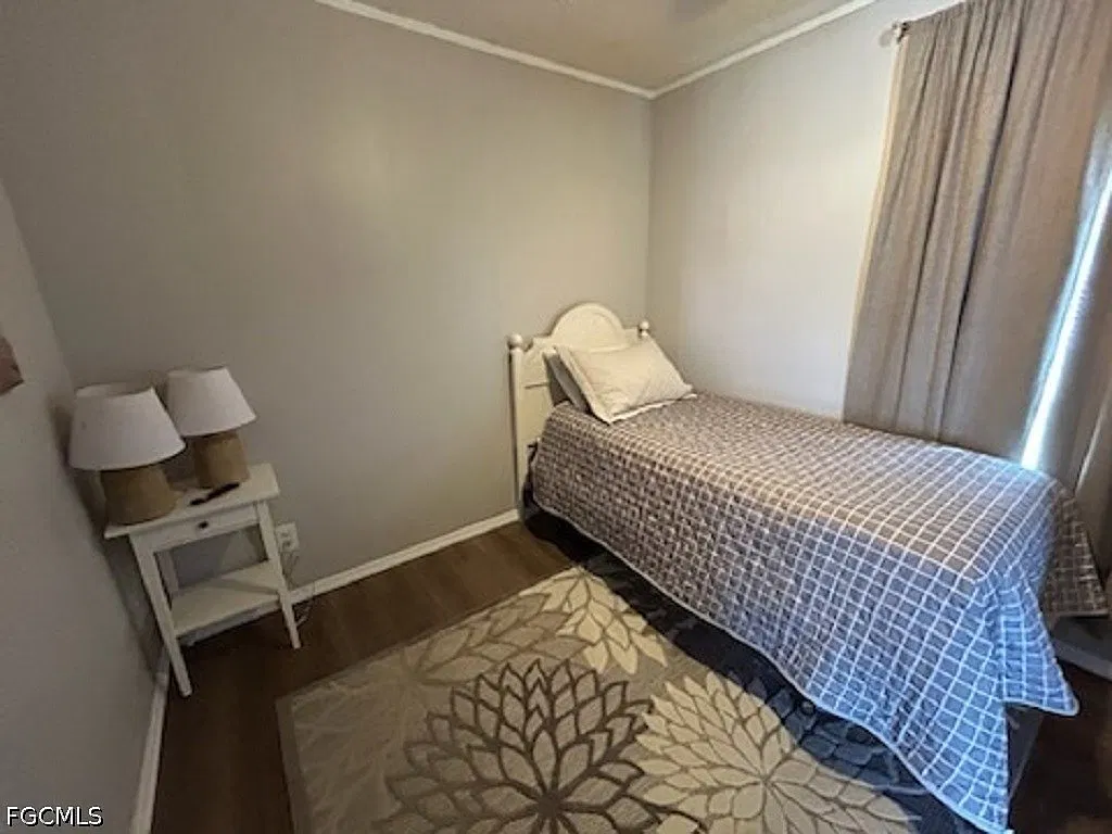 3 bed, 2.0 bath, 1120 sqft, $2,200 — Photo 4