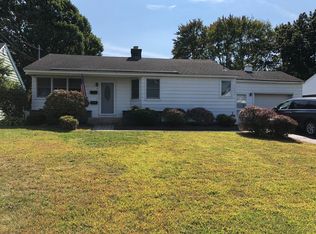 3 Rondack Rd, Albany, NY 12205
