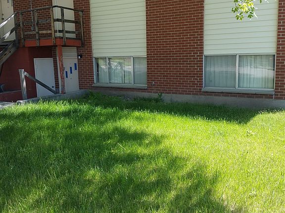2nd image of 817 Mary Anne Dr #817