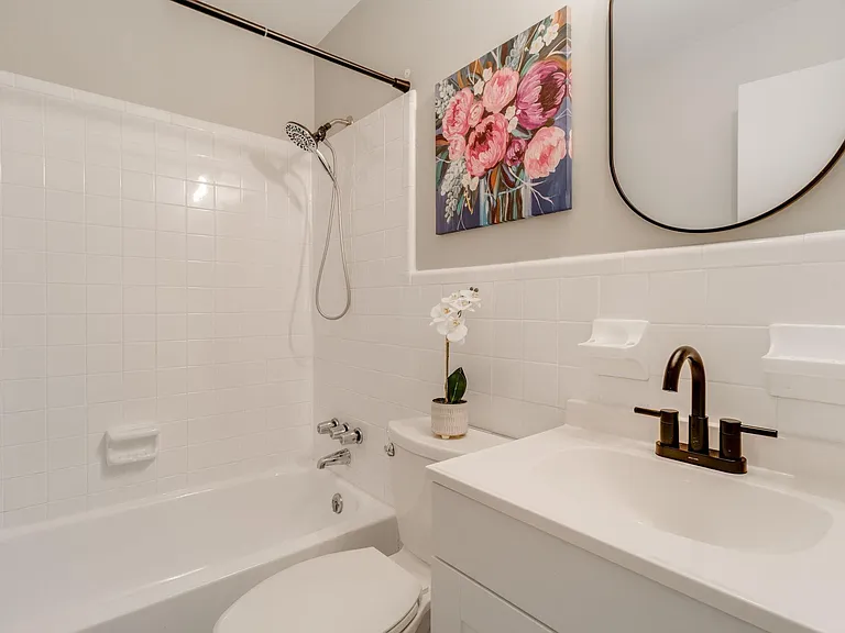2742 Montgomery Ave — Photo 16