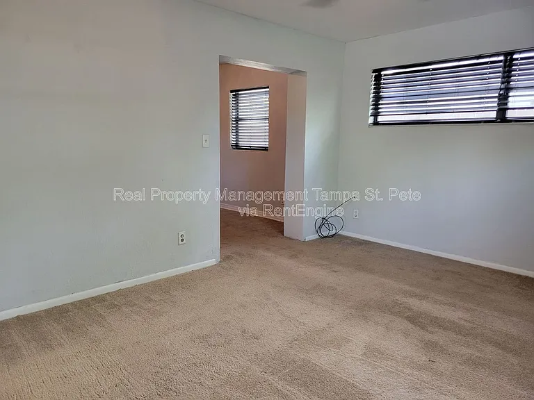 4311 S Thatcher Ave — Photo 27