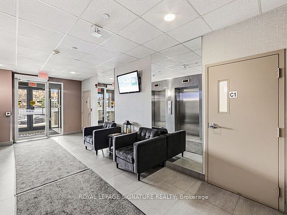 4th image of 383 Main St E #319