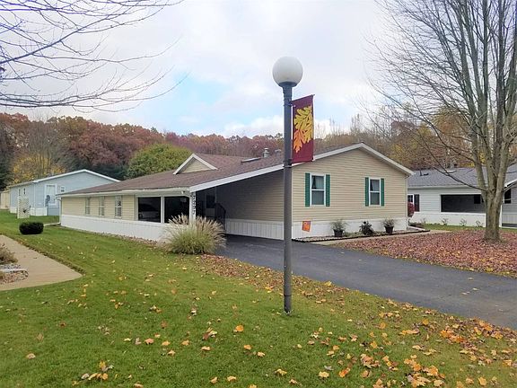 2nd image of 7297 White Oak Cir