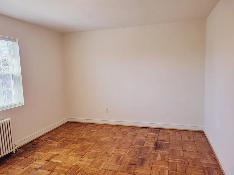 Boulevard Courts Apartments — Photo 29