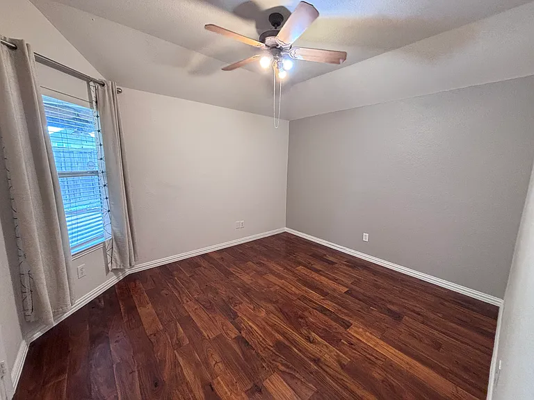 5628 Tribune Way — Photo 6