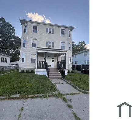 82 Malden St #3R