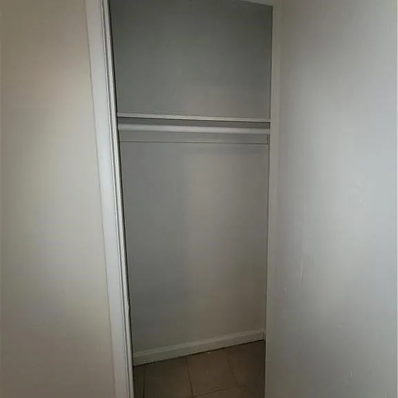 961 Manzanita Dr #4 — Photo 7