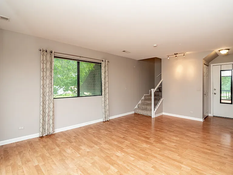197 Uteg St #201A — Photo 4