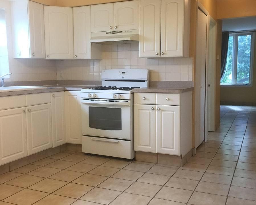 1st image of 3157 S Emerald Ave APT 3F