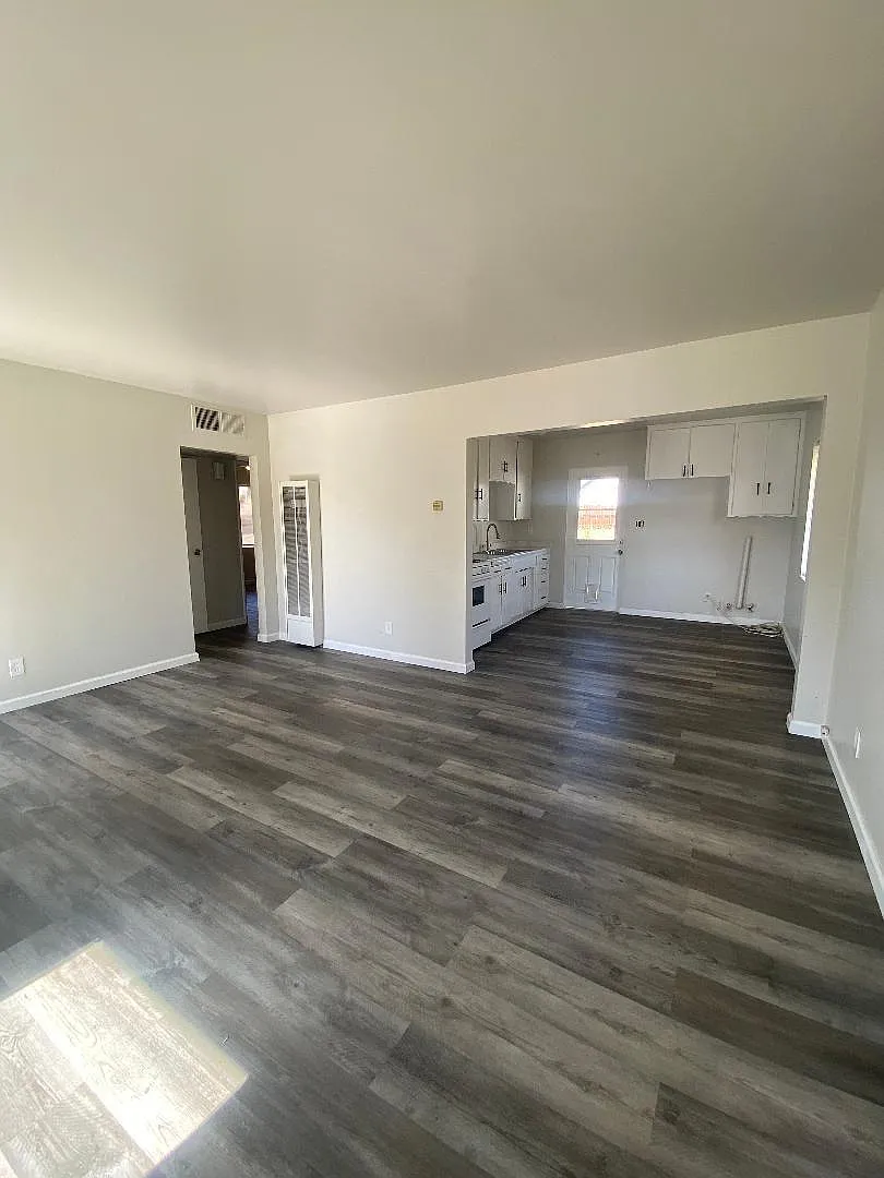 2307 Verdugo Ln — Photo 3