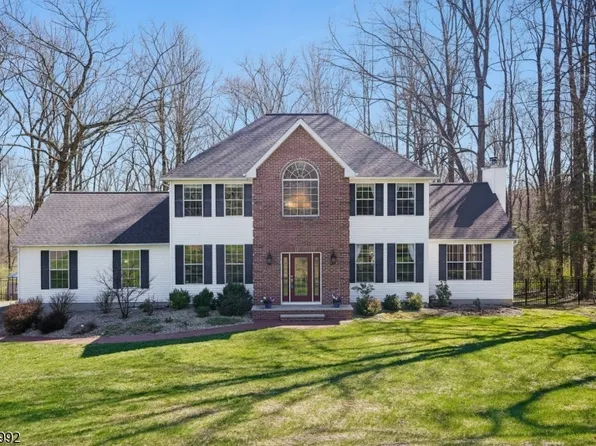 23 Midland Dr, Liberty Twp., NJ 07838