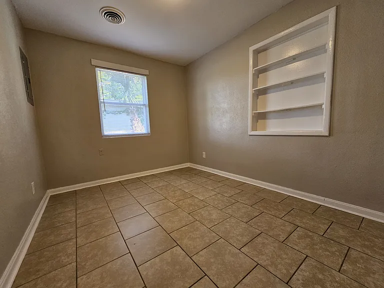 75 S Madison Dr — Photo 10