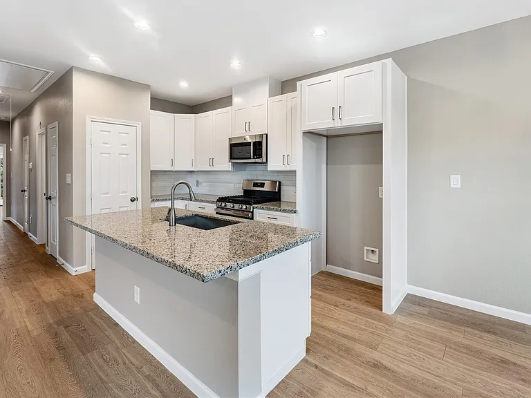 5218 Jezebel St #A — Photo 7