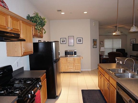 4th image of 138 Thunder Basin Dr