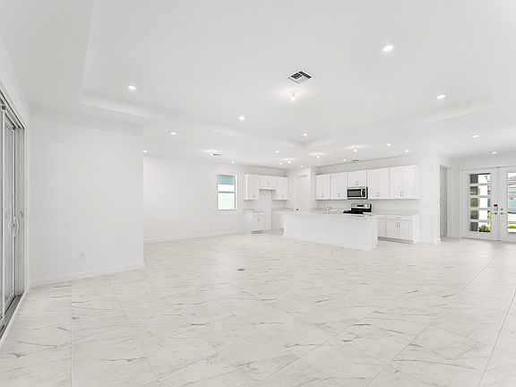 4th image of 10128 SW Carnelian Street