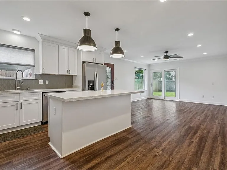 422 Nursery Ave — Photo 4