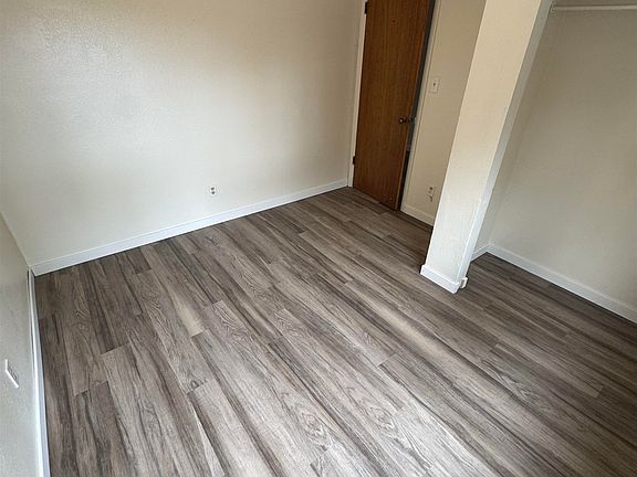 5th image of 3228 White Ave