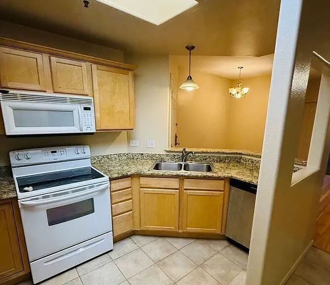 175 W Cheyenne Rd #312 — Photo 11