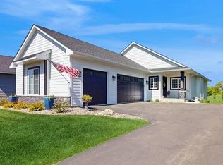 2506 Neal Ct N, Stillwater, MN 55082