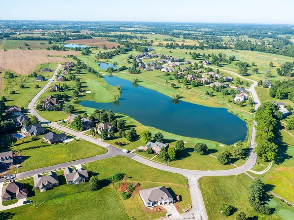 519 Houston Oaks Dr, Paris, KY 40361