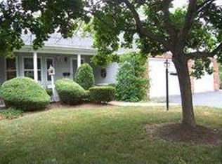 19 The Cmn, Lockport, NY 14094