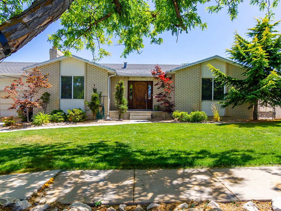 1st image of 3909 W Deborah Dr