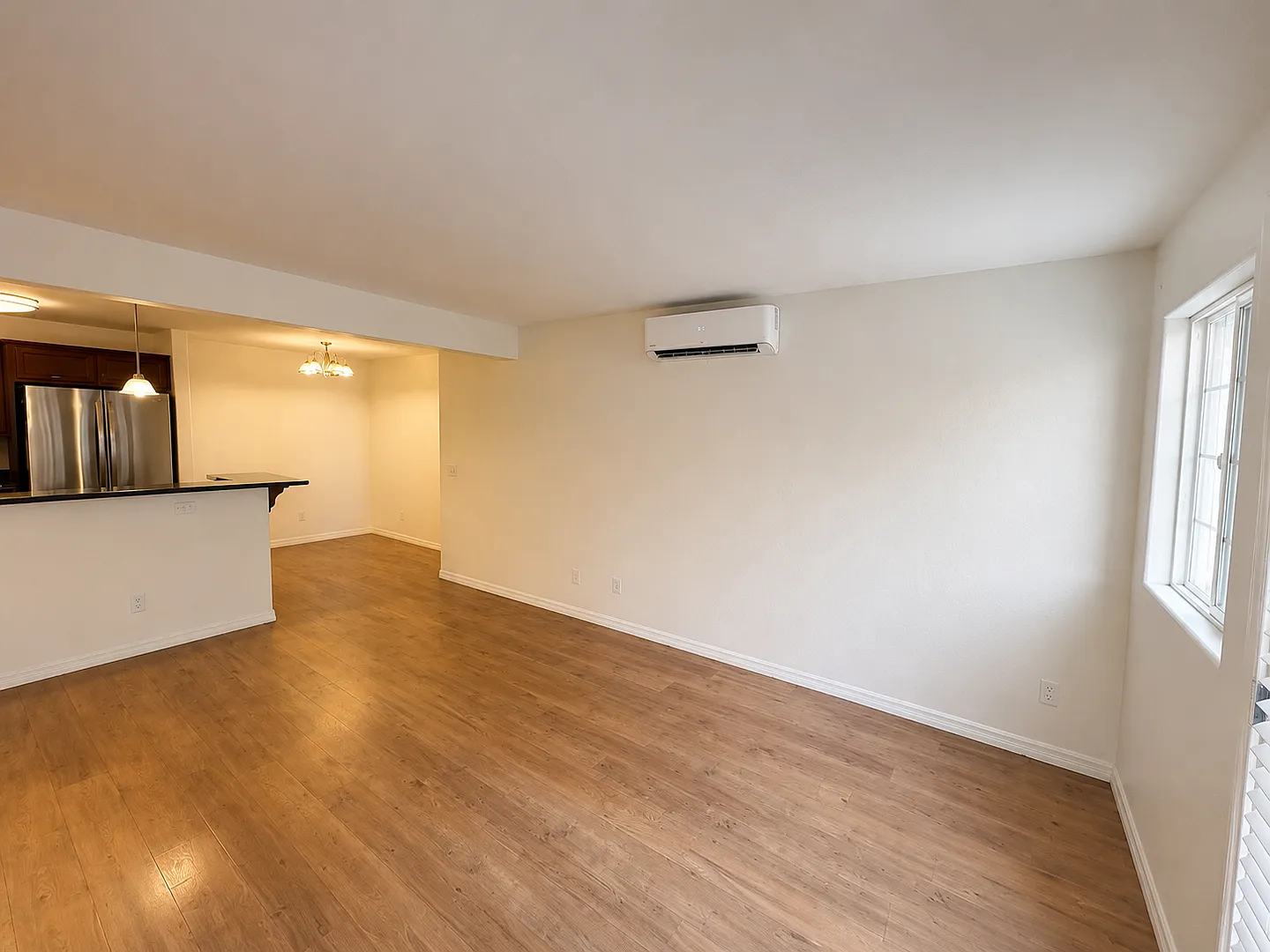 1 Bedroom Condo in Clairemont — Photo 1