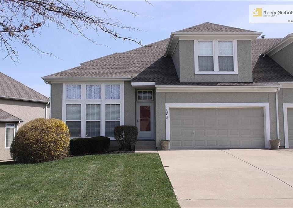 Maintenance free stucco exterior. Newer roof.