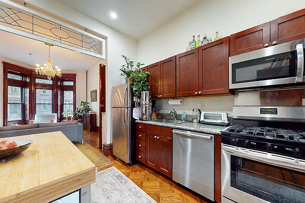 Sold by Compass | media 3