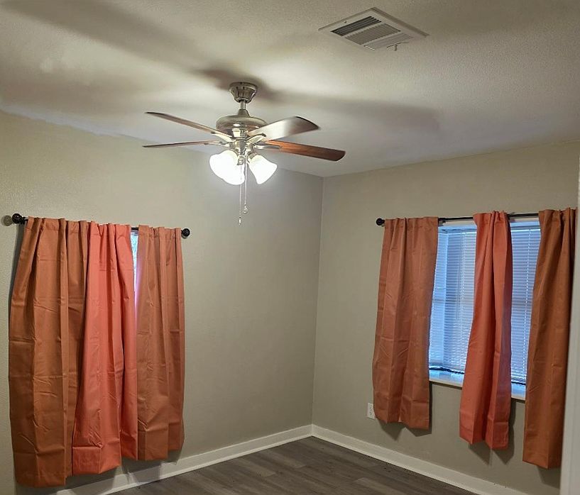 1st image of 212 Lillian St