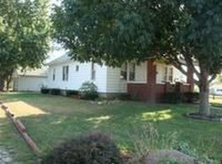 436 E Main St, Mt Sterling, IL 62353