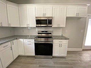 3rd image of 3125 Seahorse Rd