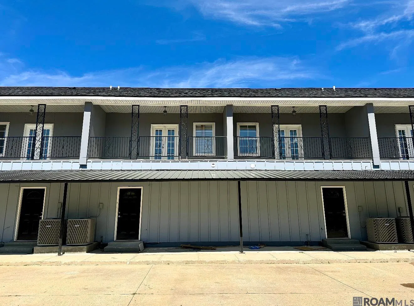 3 bed, 1824 sqft, $1,600 — Photo 1
