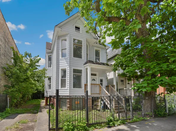 210 N Laramie Ave, Chicago, IL 60644