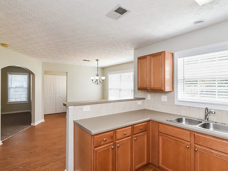 3088 Heatherbrook Trce — Photo 8