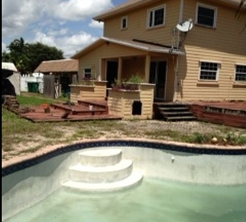 2nd image of 4051 SW 73rd Ave