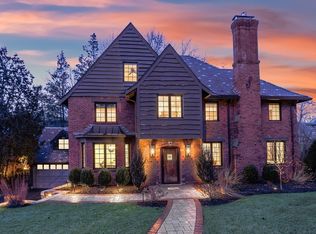 26 Greylock Rd, West Newton, MA 02465