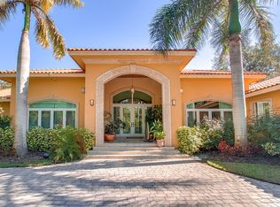 5801 SW 102nd St, Pinecrest, FL 33156