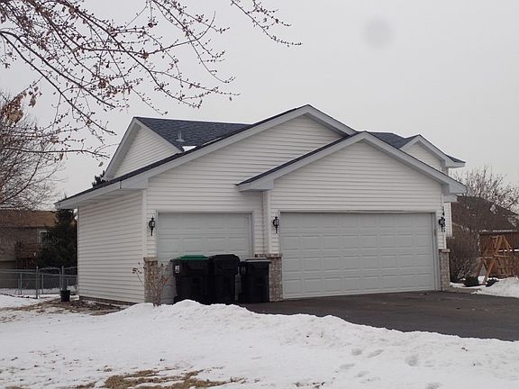 3rd image of 14681 Hematite St NW
