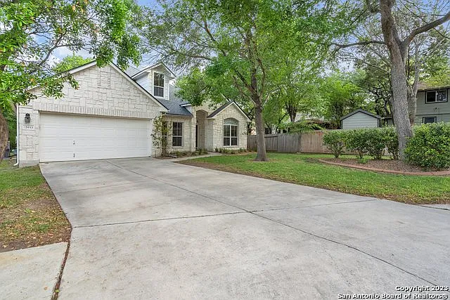 3 bed, 2.0 bath, 3191 sqft, $2,500 — Photo 1