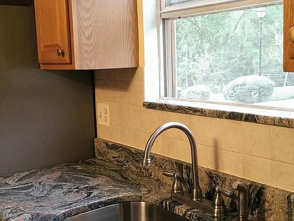 Granite Countertop in Kitchen