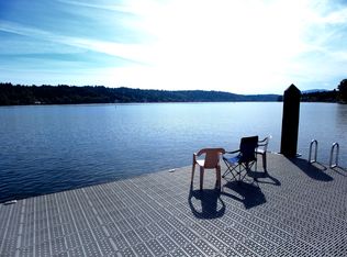 4050 W Lake Sammamish Pkwy NE UNIT 3, Redmond, WA 98052