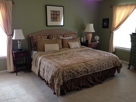 5th image of 44001 Silverwood Ln