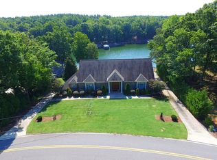 366 Wildlife Rd, Troutman, NC 28166