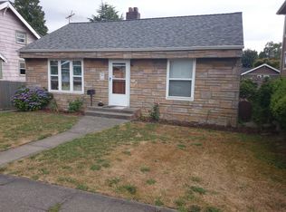 3272 40th Ave SW, Seattle, WA 98116